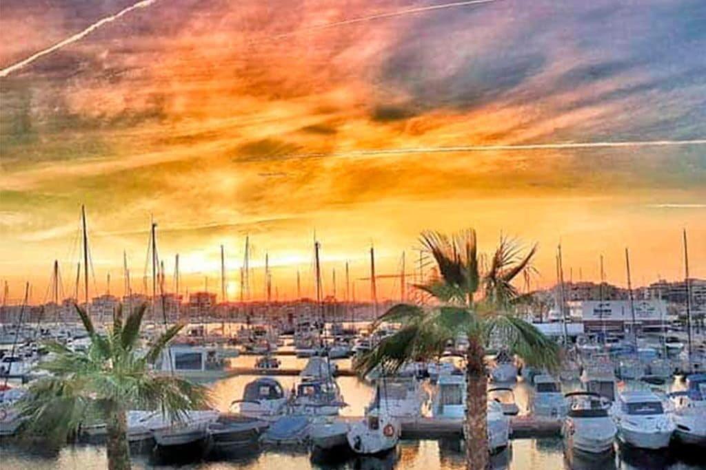 Piso Centro Ciudad Club Nautico Leilighet Torrevieja Eksteriør bilde